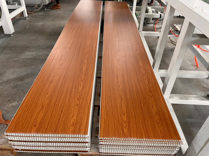 tấm pvc vân gỗ