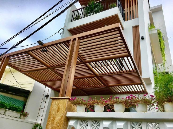 trần gỗ nhựa ngoài trời 