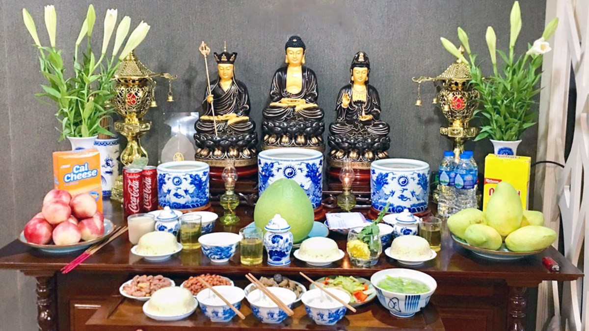 thay bát hương mới 