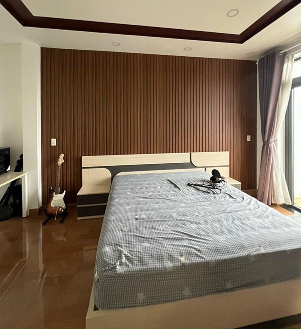 tấm nhựa ốp tường phòng ngủ 