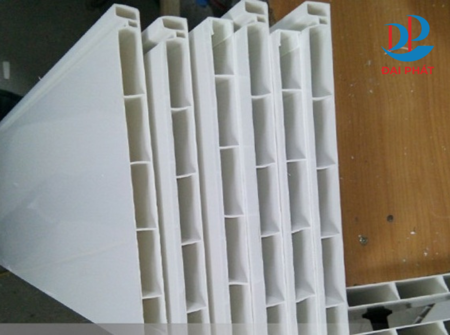 tấm nhựa đài loan 