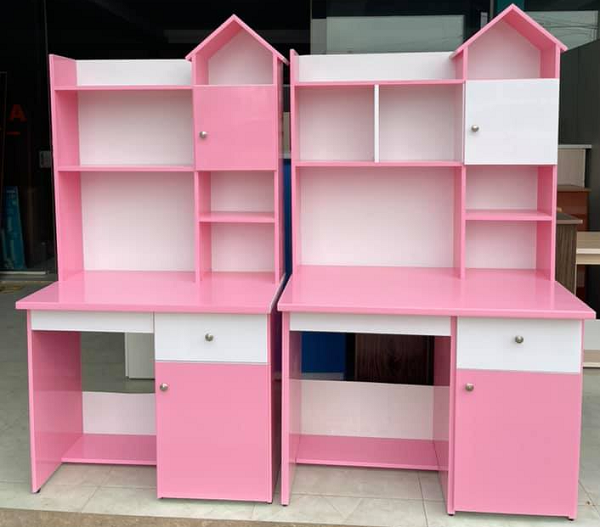 Ban Hoc Nhua Dai Loan 1