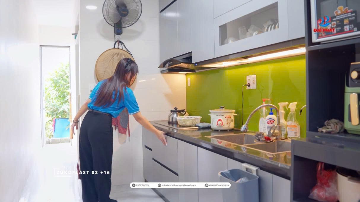 Tủ Bếp Kết Hợp Gầm Cầu Thang – Giải Pháp Tối Ưu Từ Zukoplast 2025 