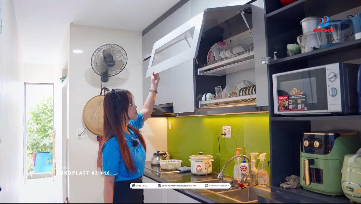 Tủ Bếp Kết Hợp Gầm Cầu Thang – Giải Pháp Tối Ưu Từ Zukoplast 2025 