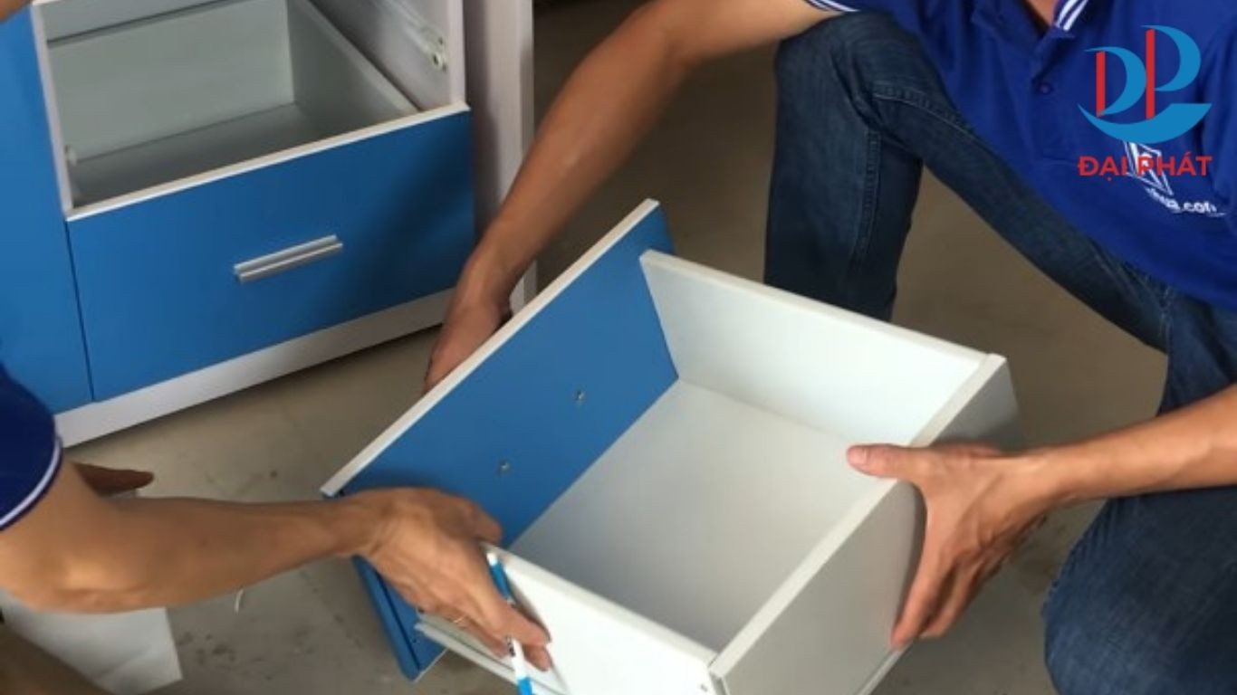 cach-lap-ngan-keo-tu-nhua