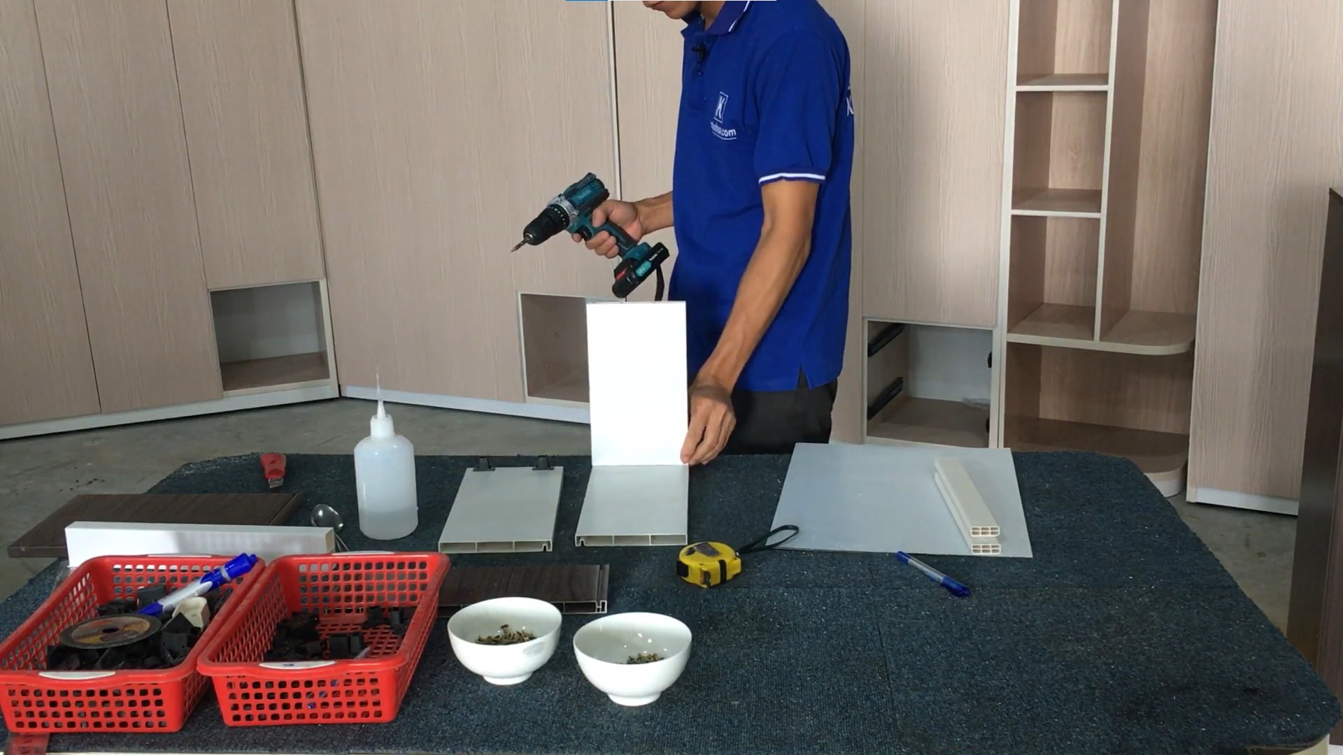 cach-lap-ngan-keo-tu-nhua