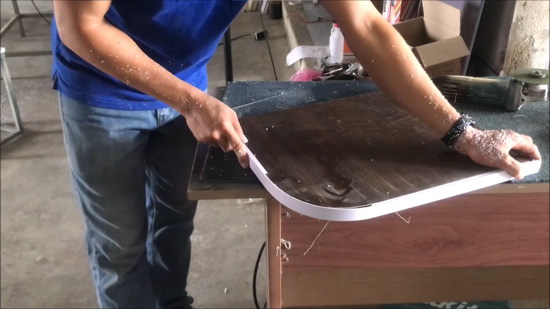 Cach Dan Nep Canh Tu Quan Ao Nhua