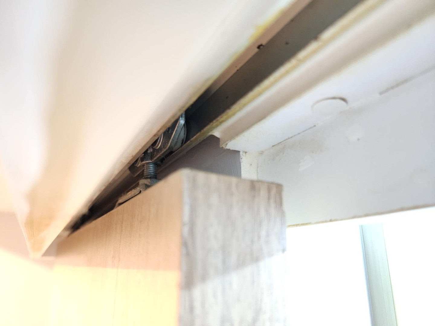 Tủ nhựa cánh trượt