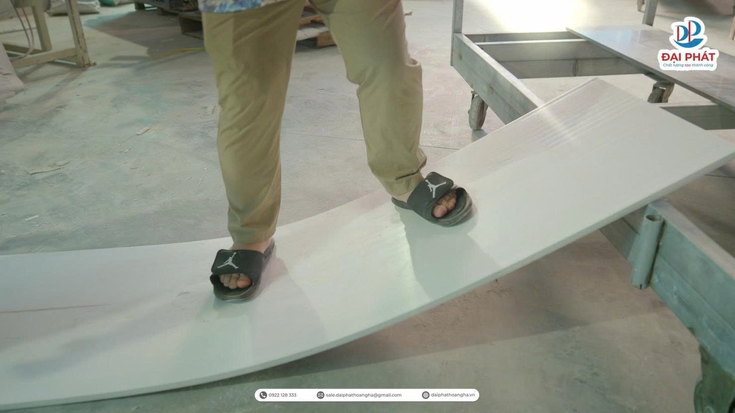 NHỮNG ƯU ĐIỂM NỔI TRỘI CỦA TẤM NHỰA ZUKOSTAR – VẬT LIỆU NỘI THẤT THẾ HỆ MỚI 2025