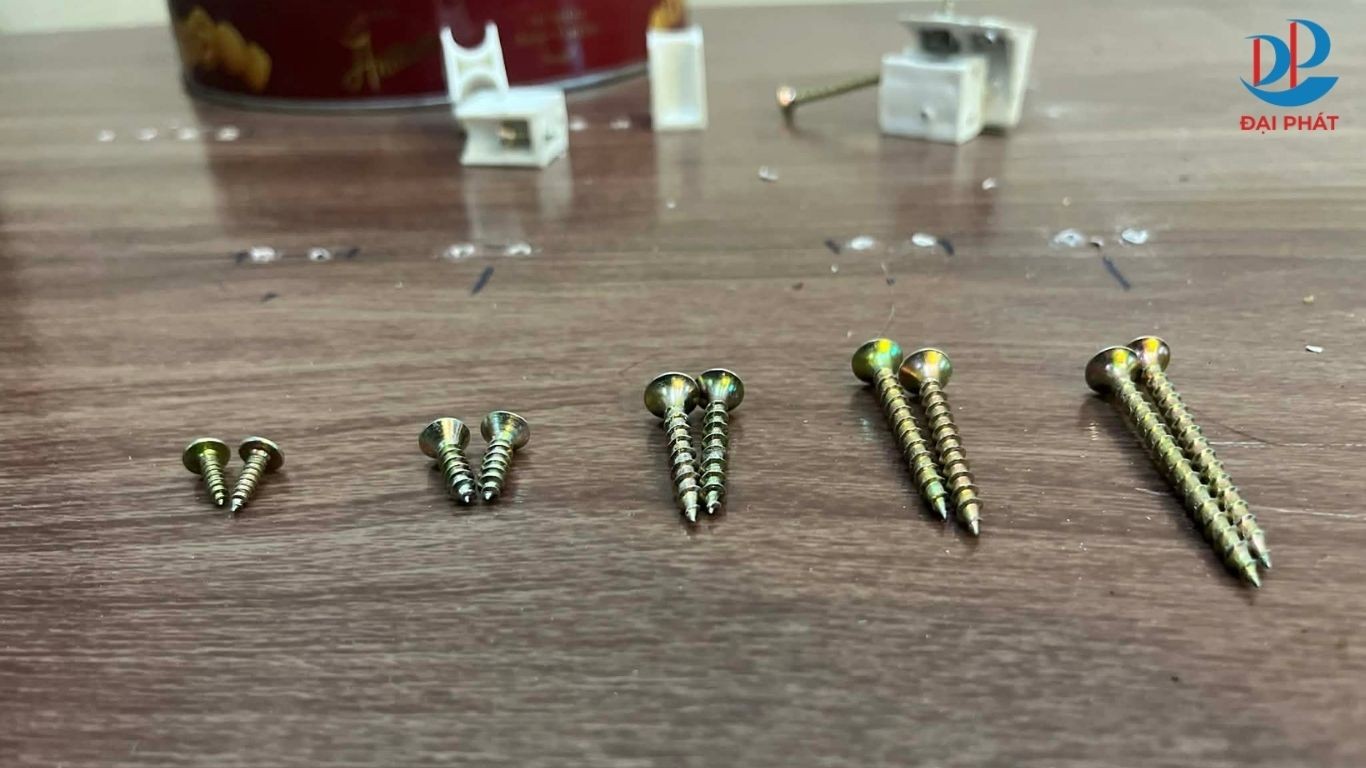 chon-vit-ban-le-tu-nhua