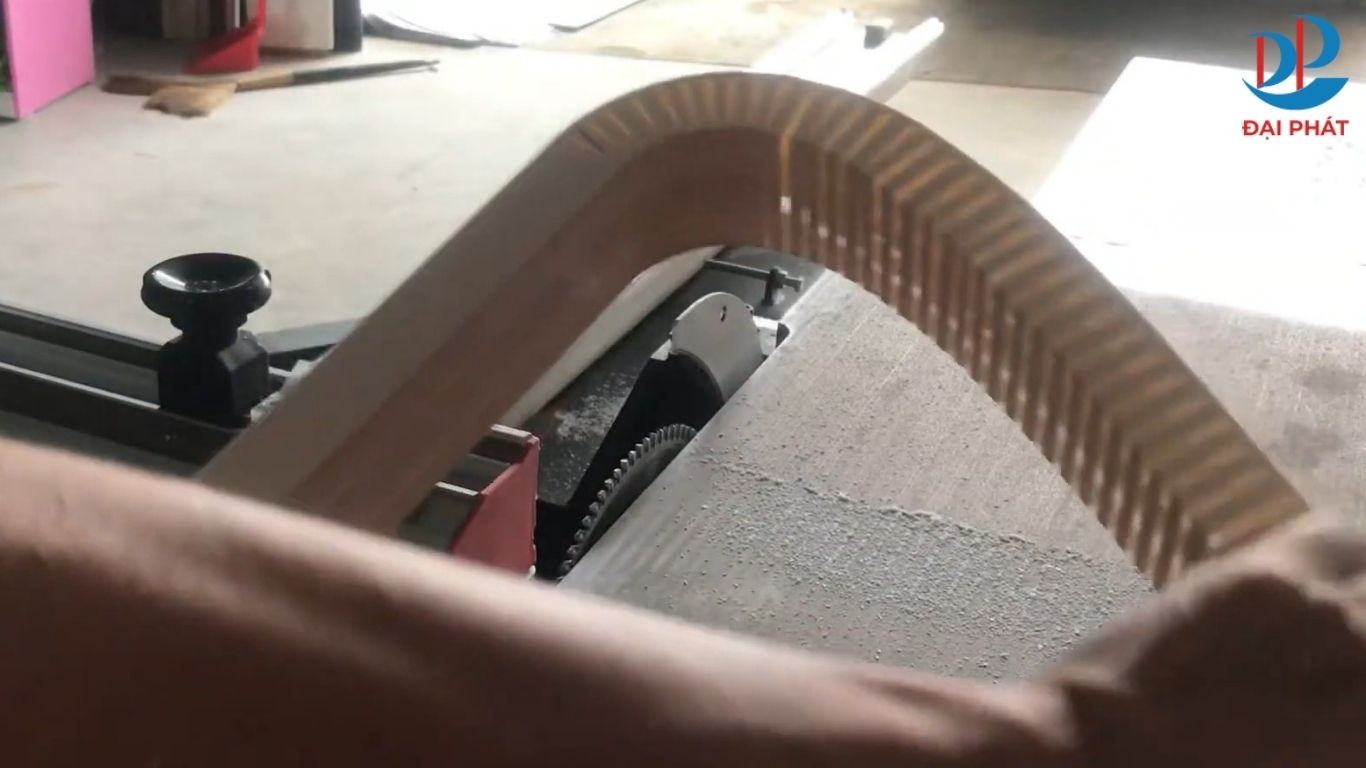 cach-lam-chan-tu-nhua-bo-cong