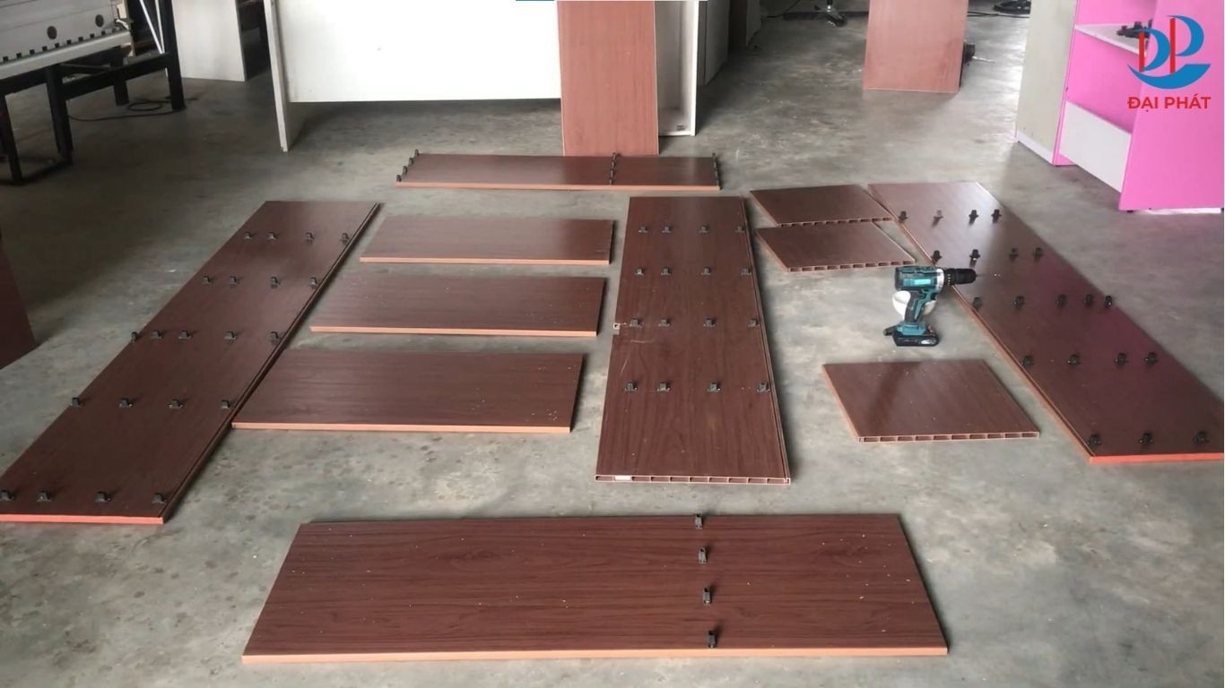 lap-khung-tu-nhua-canh-kinh-5-tang