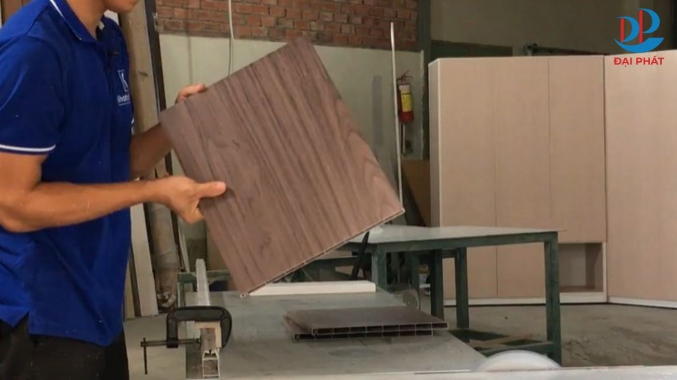 goi-y-mau-tu-giay-nhua-de-lap