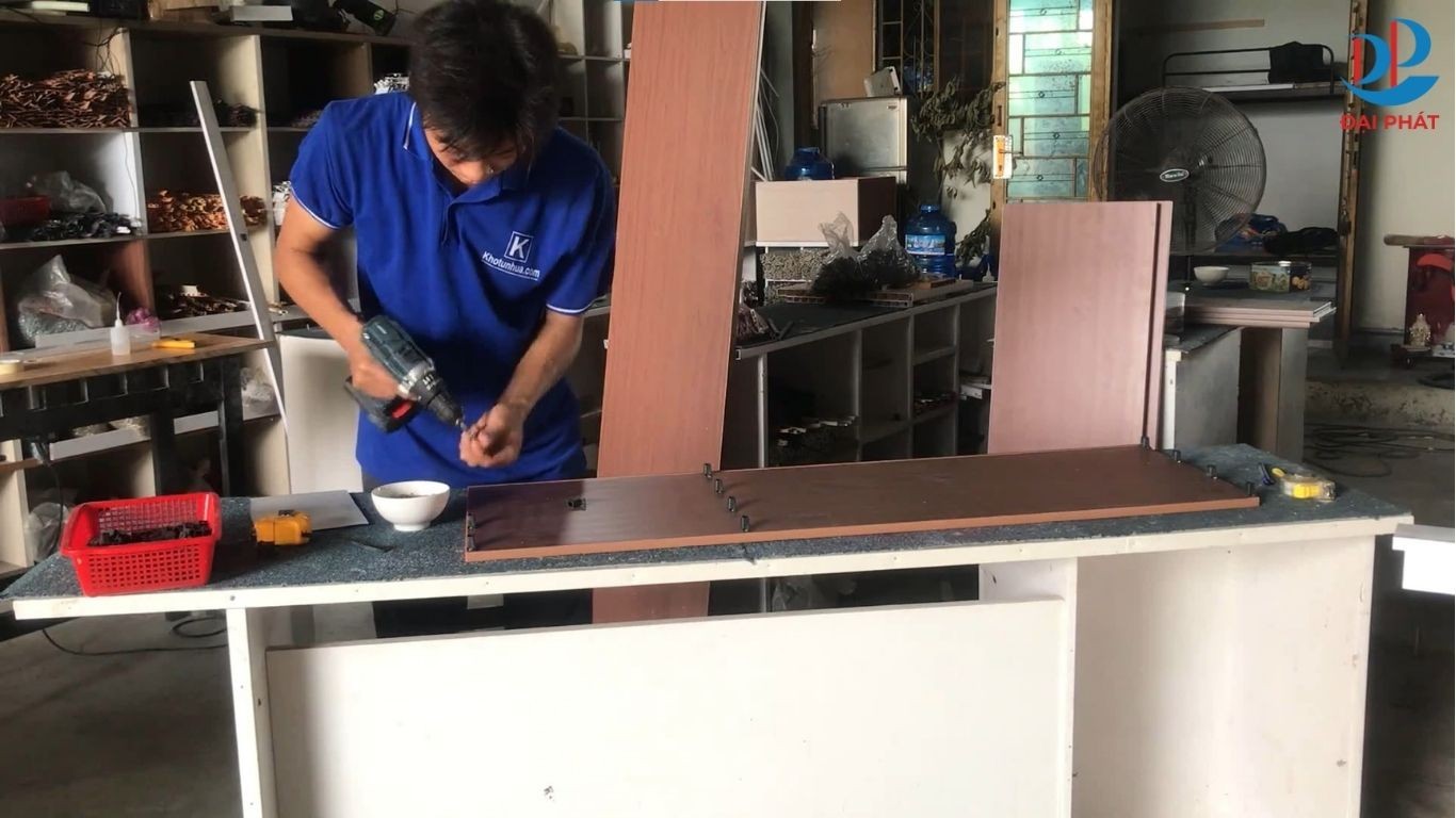 lap-khung-tu-nhua-canh-kinh-5-tang