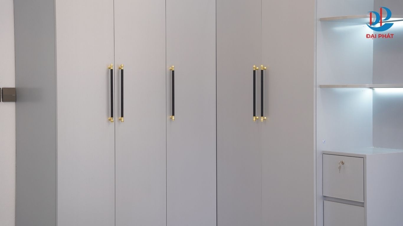 cach-cat-canh-tu-nhua