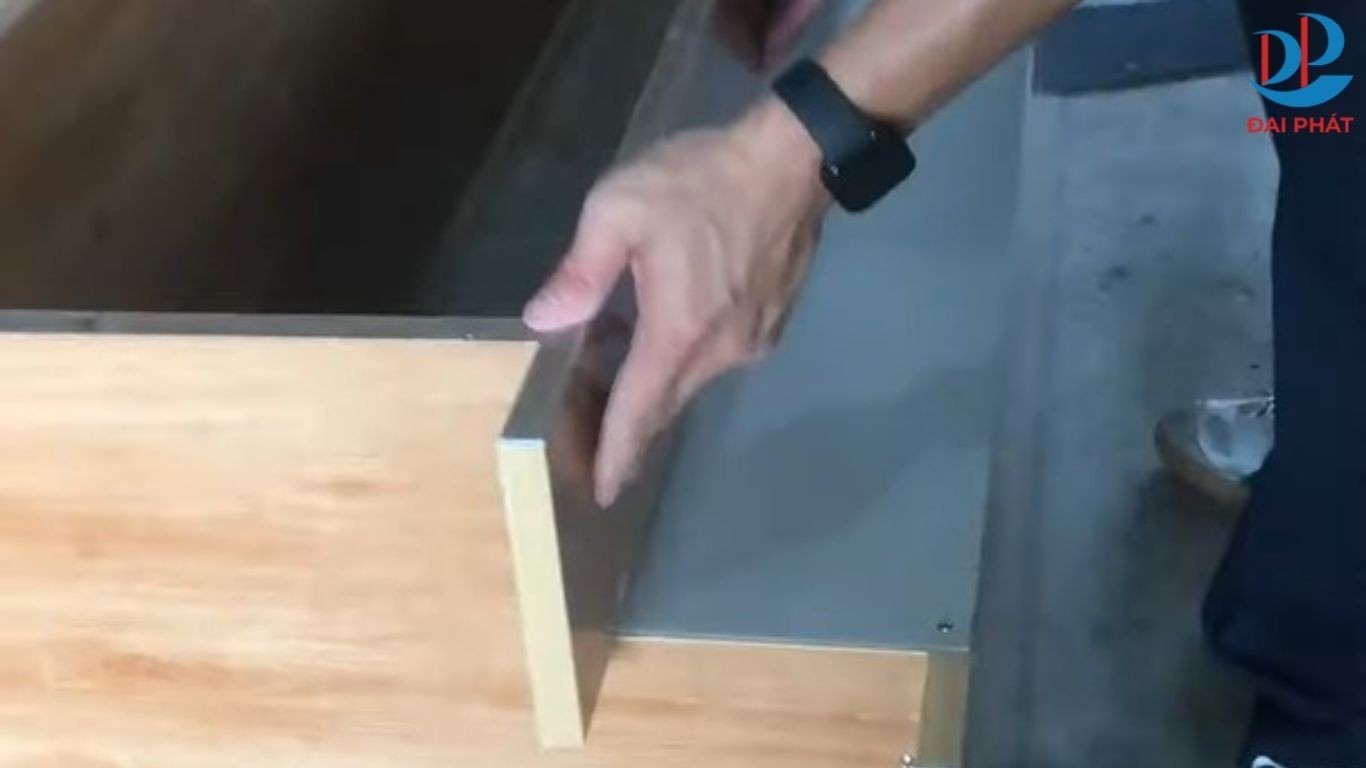 lap-tu-nhua-cua-lua-can-luu-y-6-diem-then-chot