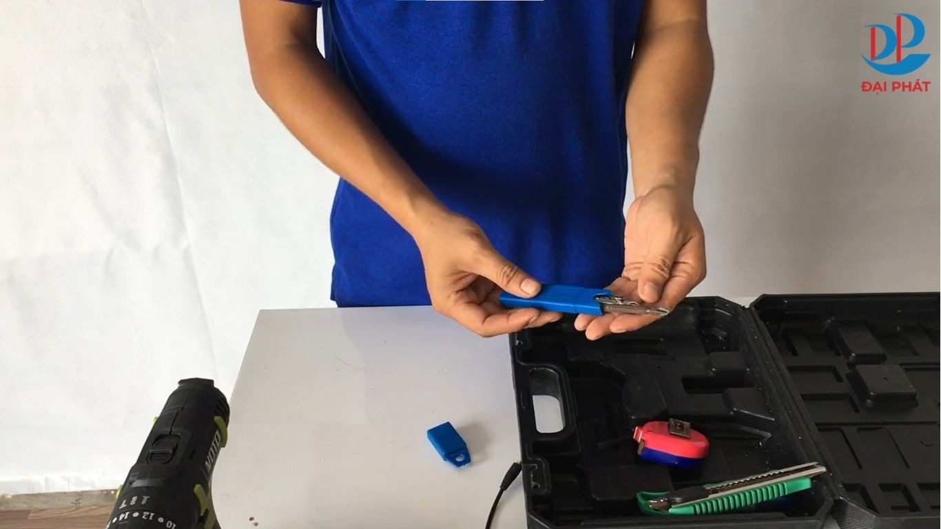 lap-rap-tu-nhua-khong-the-thieu-bo-do-nghe-nay