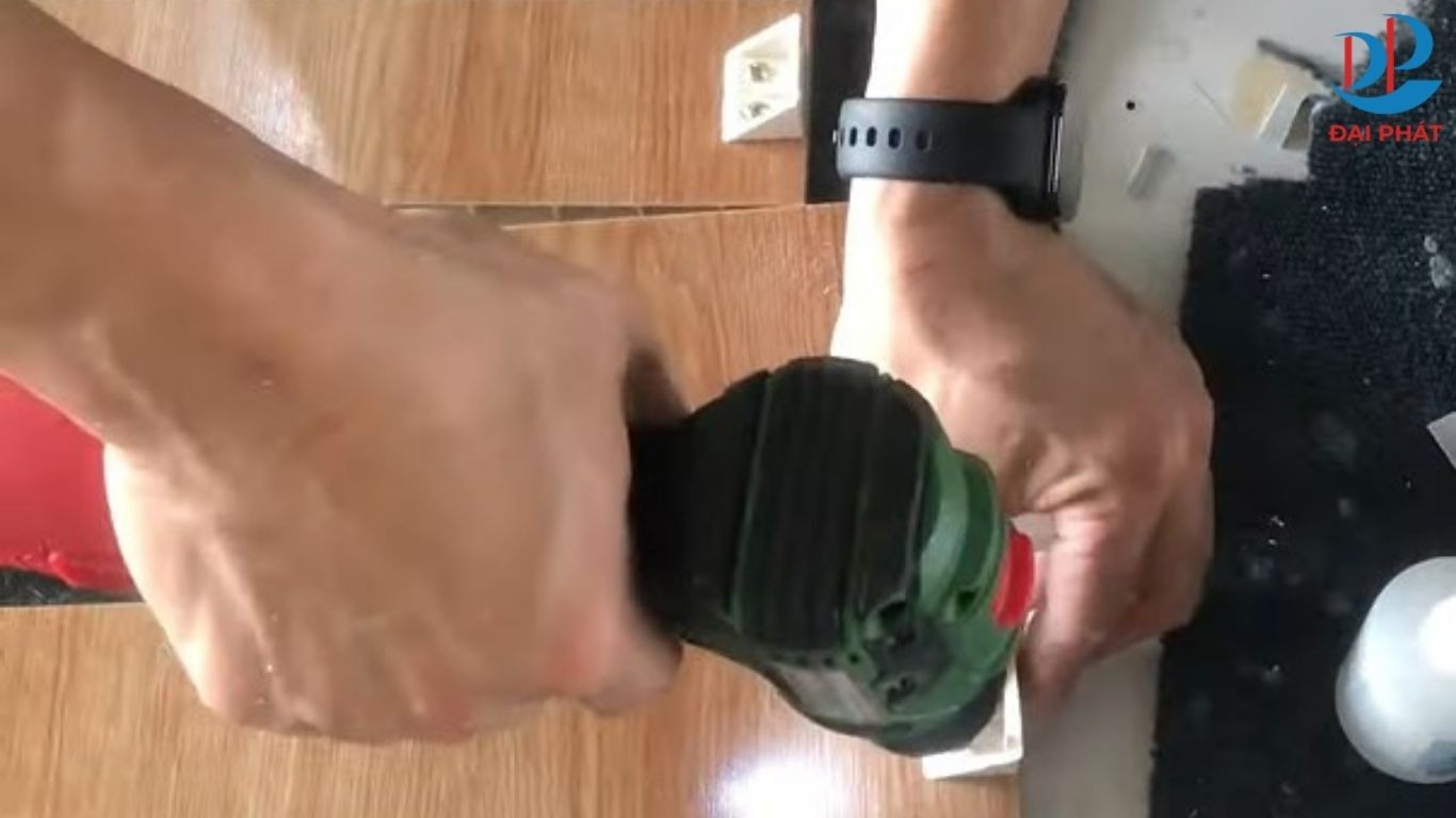 lap-tu-nhua-cua-lua-can-luu-y-6-diem-then-chot