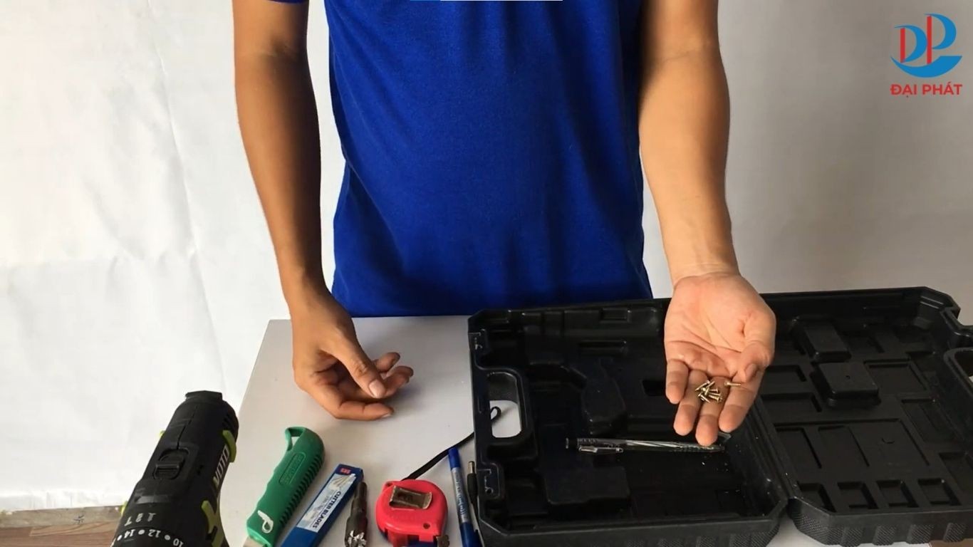 lap-rap-tu-nhua-khong-the-thieu-bo-do-nghe-nay