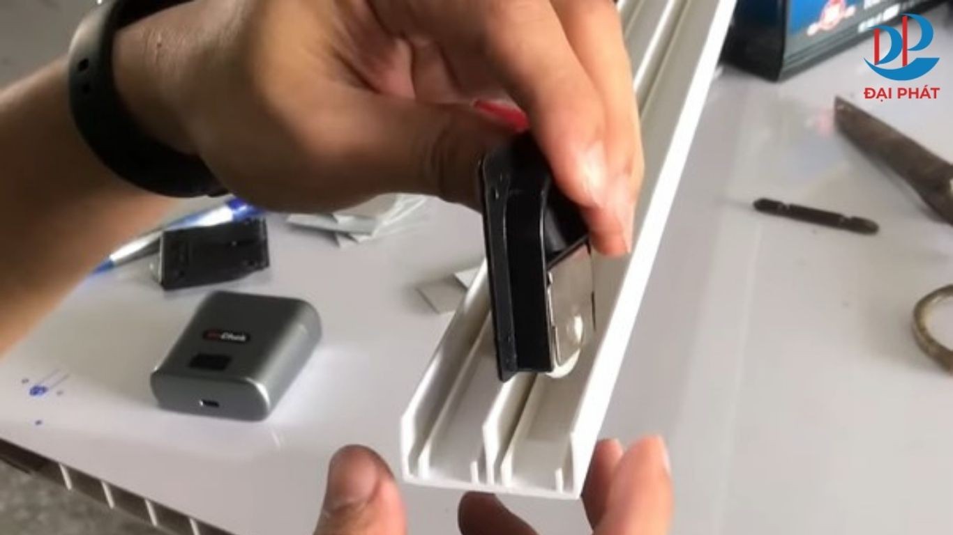 tim-hieu-cau-tao-banh-xe-tu-nhua-cua-lua