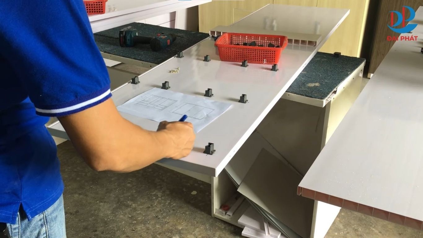 cach-lien-ket-cac-tam-tu-nhua