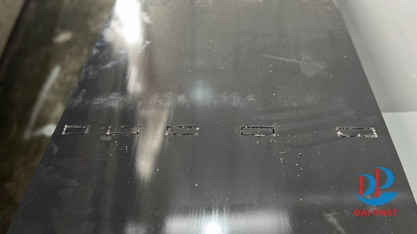 mat-do-nhua-cua-nhua-noi-that