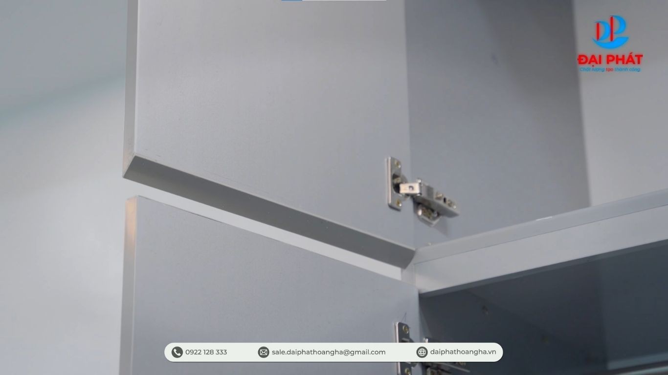 nhua-noi-that-dang-len-ngoi-trong-nam-2026