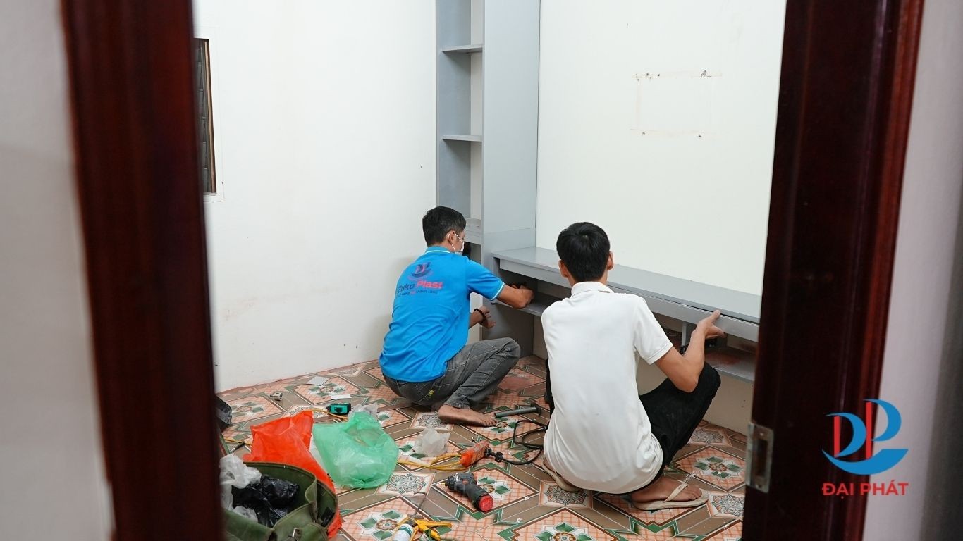 nhua-noi-that-co-he-so-gian-no-nhiet