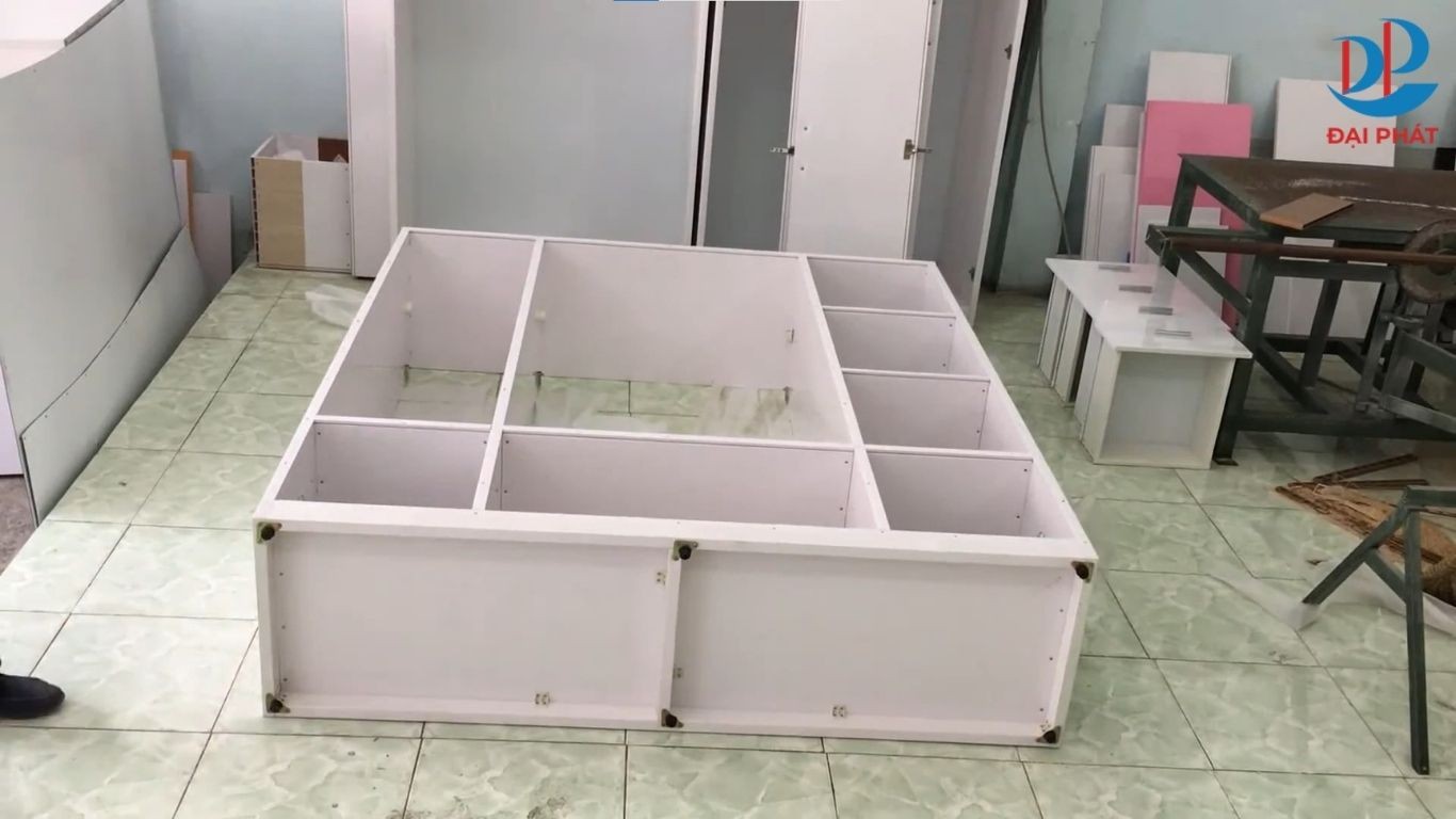 huong-dan-lam-khung-tu-nhua