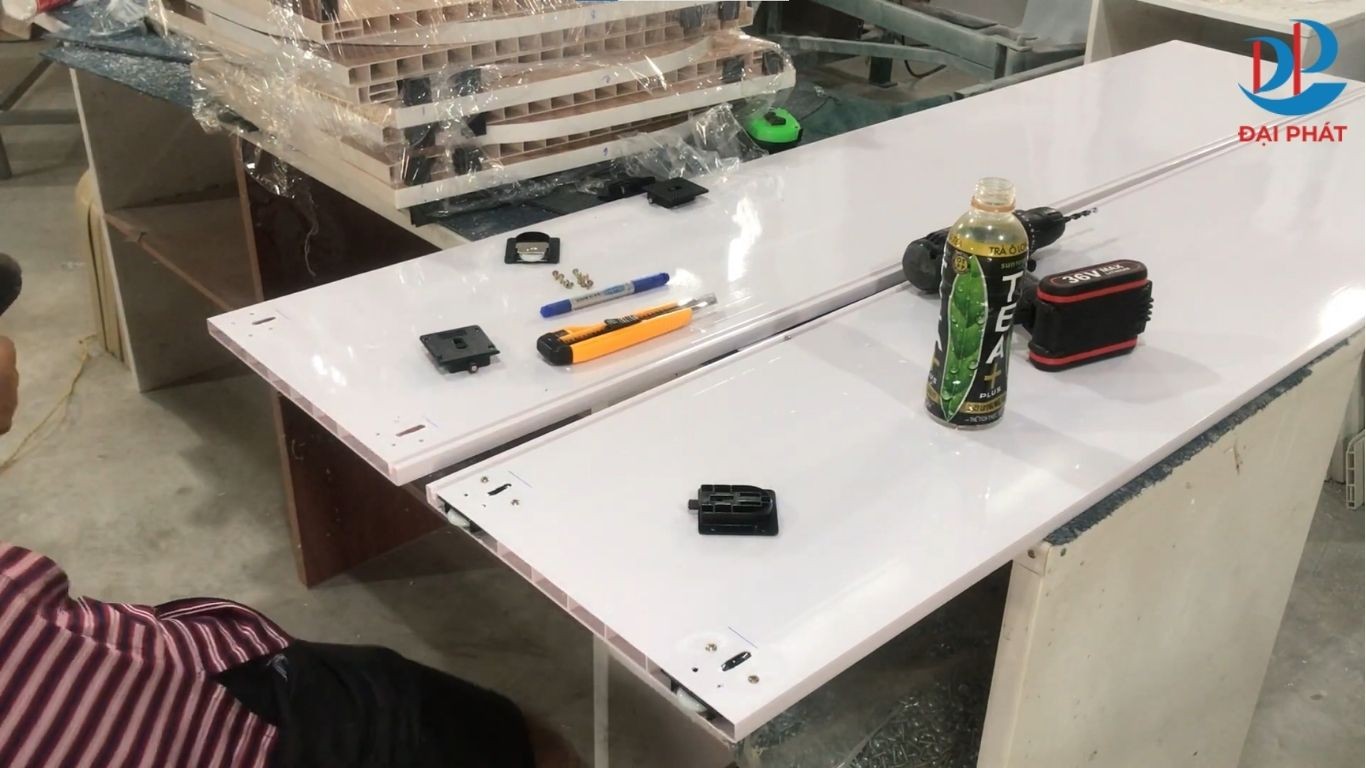 tim-hieu-cau-tao-banh-xe-tu-nhua-cua-lua