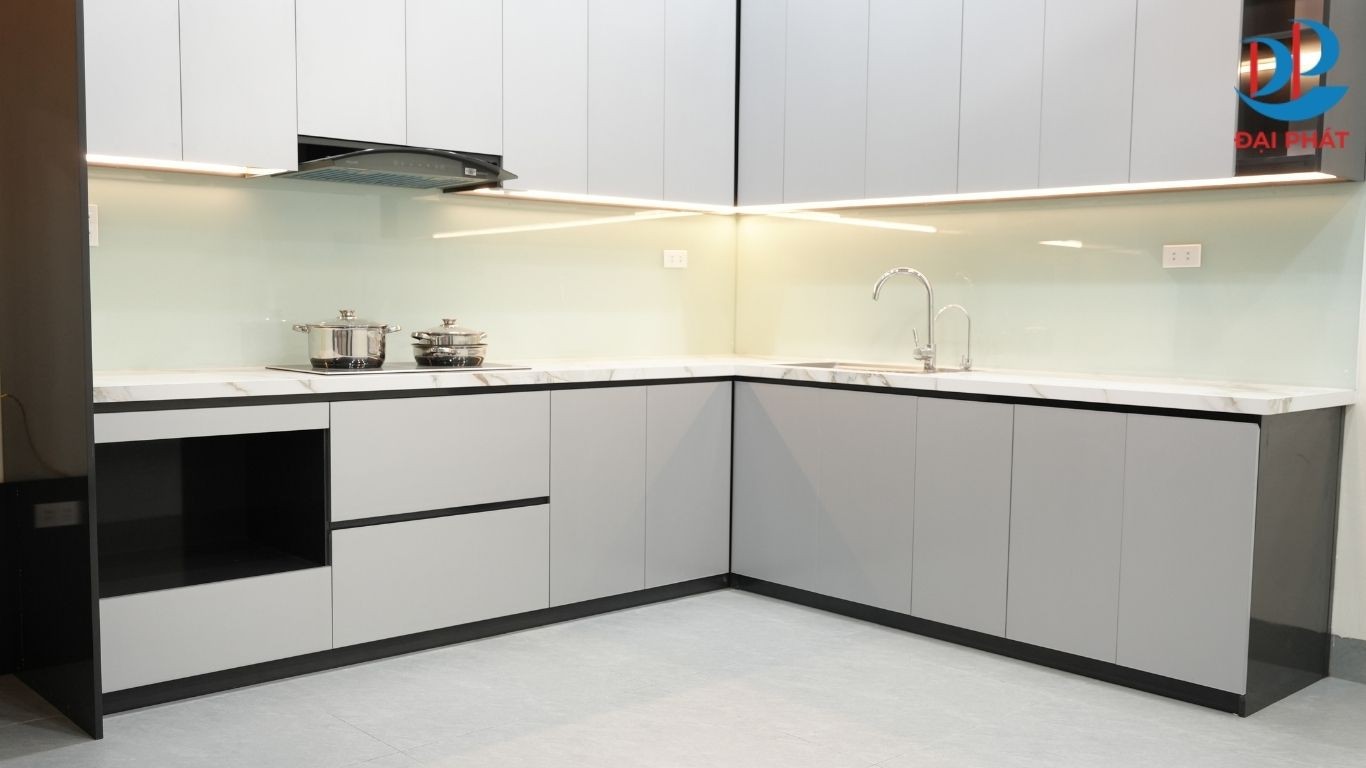 nhua-noi-that-2026-va-tinh-tien-ich