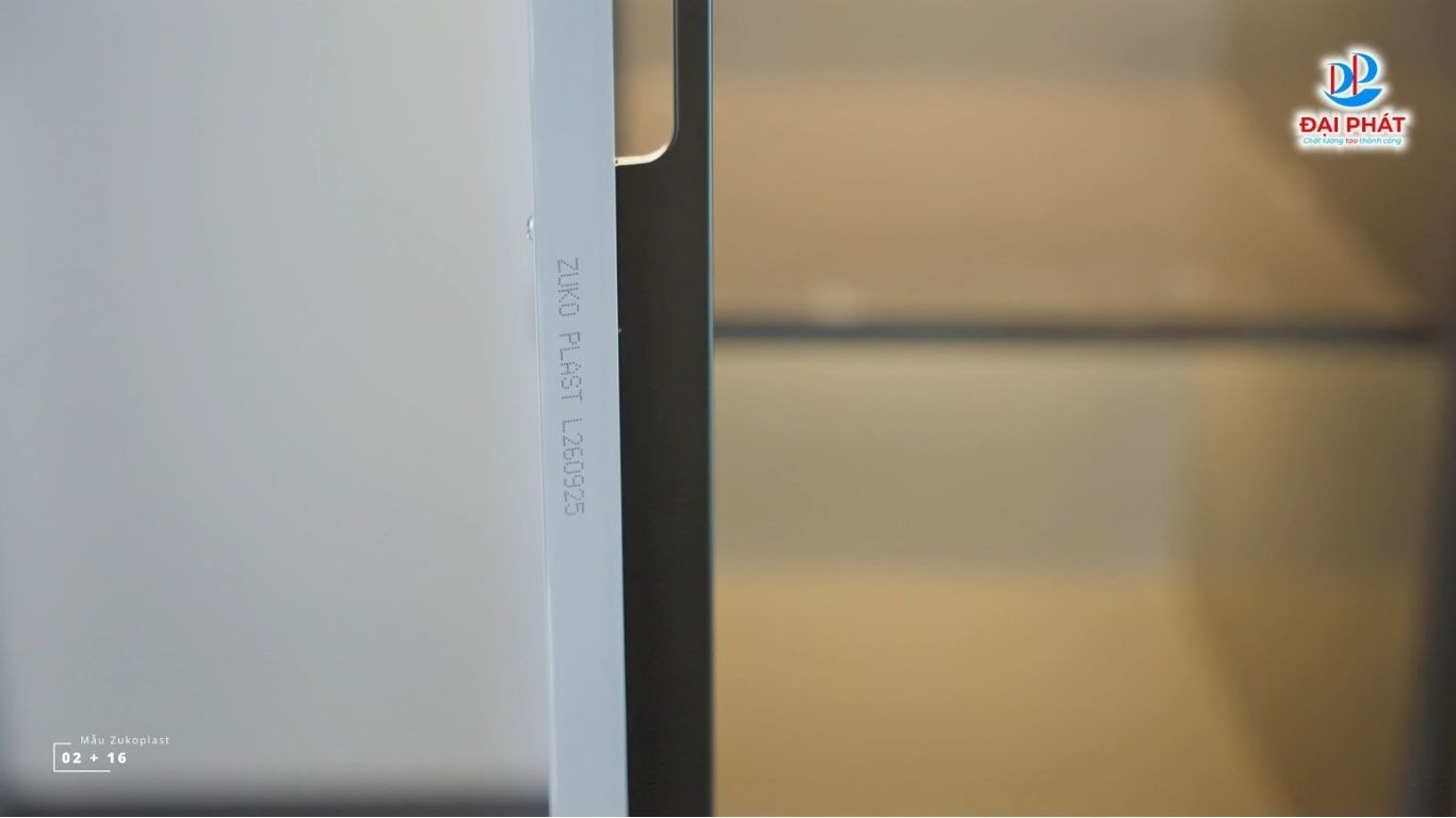 nhua-noi-that-dang-len-ngoi-trong-nam-2026