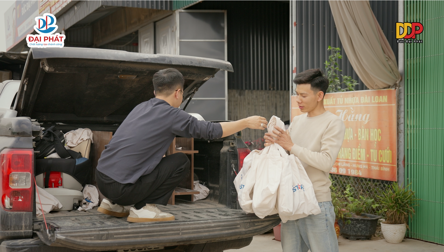kho-nhua-noi-that-nha-phan-phoi-duc-dai-phat