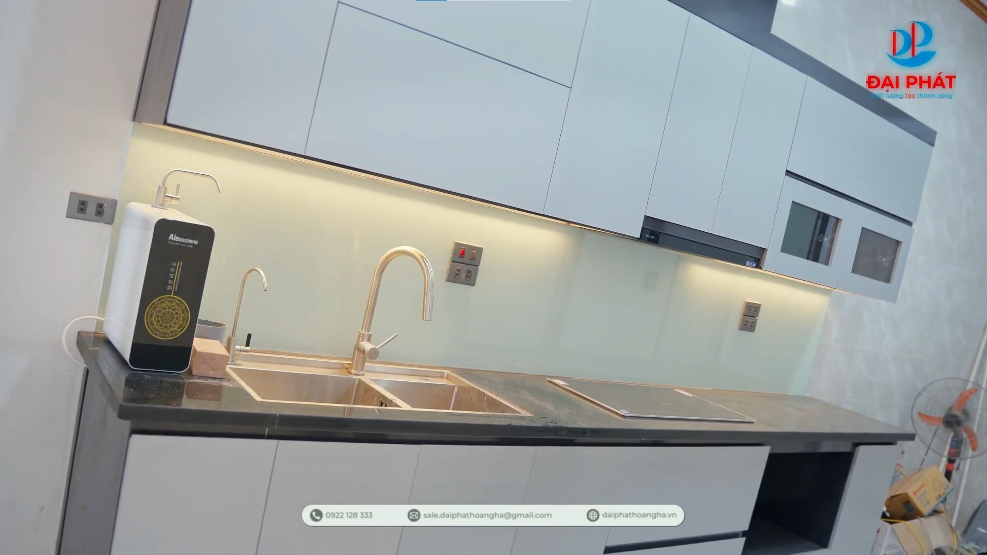 tu-bep-nhua-dung-10-nam-van-nhu-moi