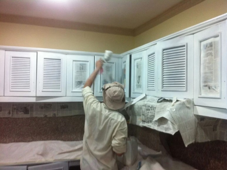 nhua-noi-that-ben-ngay-tu-dau