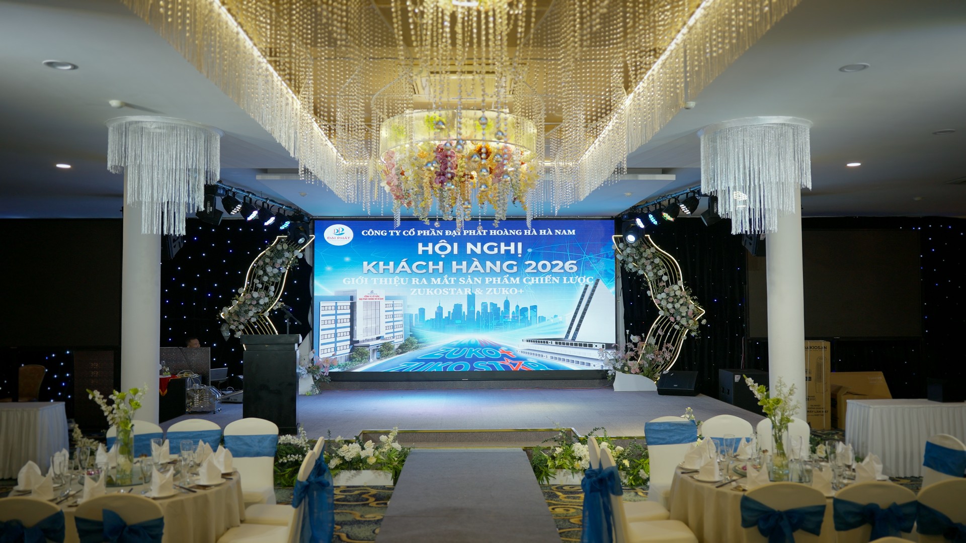 Hoi Nghi Khach Hang 11