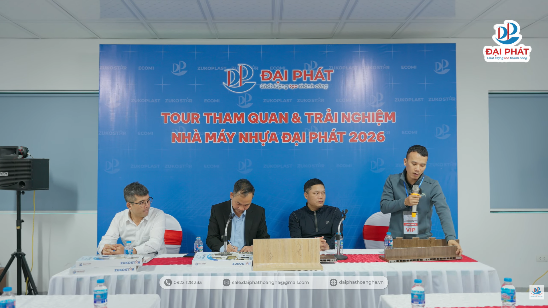 chien-luoc-san-xuat-nhua-noi-that-mua-mua-lu