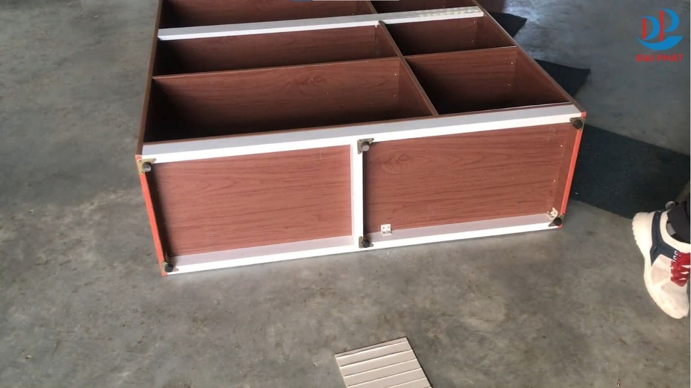 GIA CỐ ĐÁY TỦ NHỰA ĐÚNG KỸ THUẬT KHI CHỊU TẢI LỚN – CHUẨN KẾT CẤU, CHỐNG VÕNG, TĂNG TUỔI THỌ