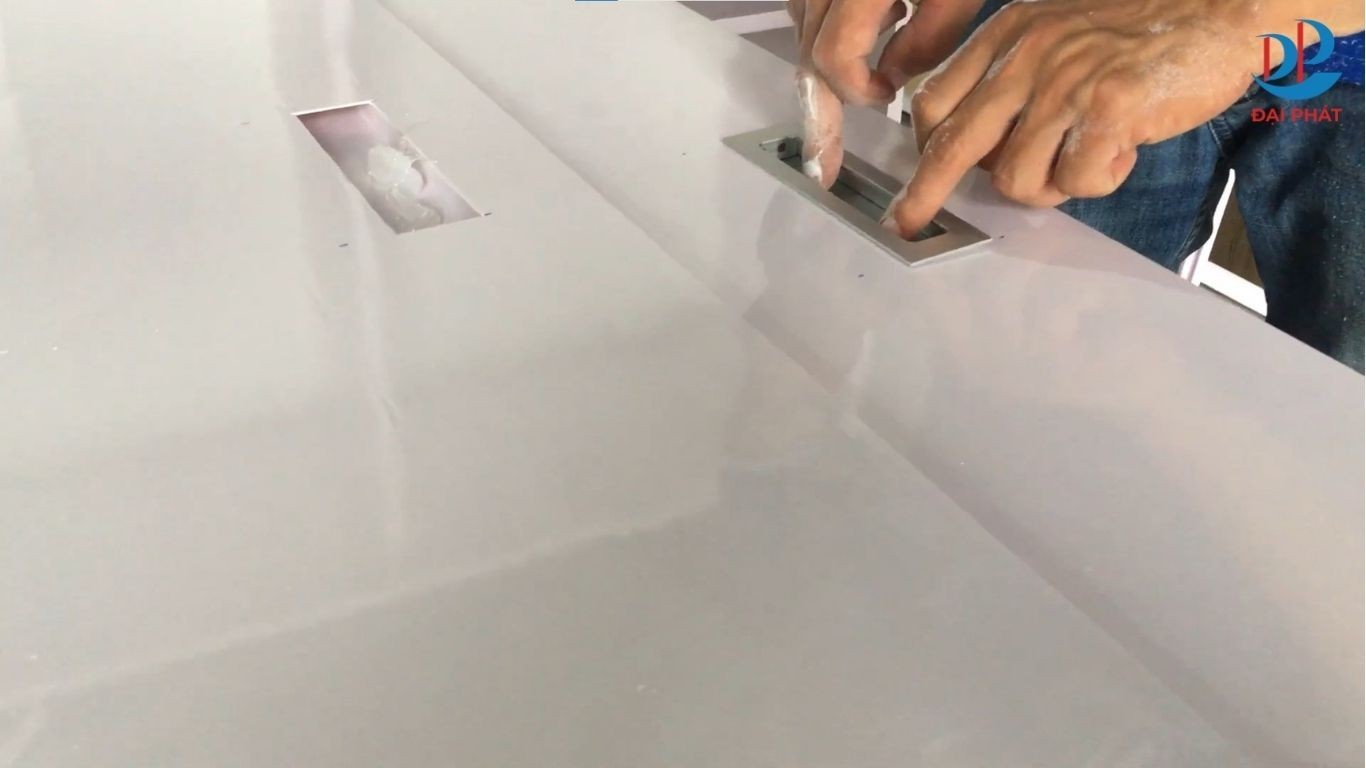 CHỌN PHỤ KIỆN CHO TỦ NHỰA TỐI ƯU CÔNG NĂNG, ĐỘ BỀN VÀ THẨM MỸ